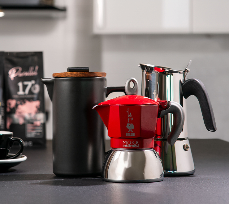 Manual coffee makers